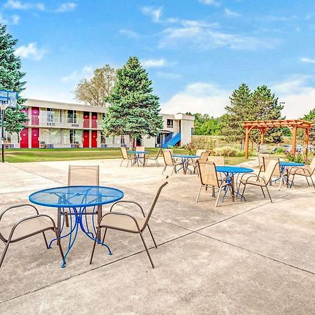 Adrian Inn Ngoại thất bức ảnh