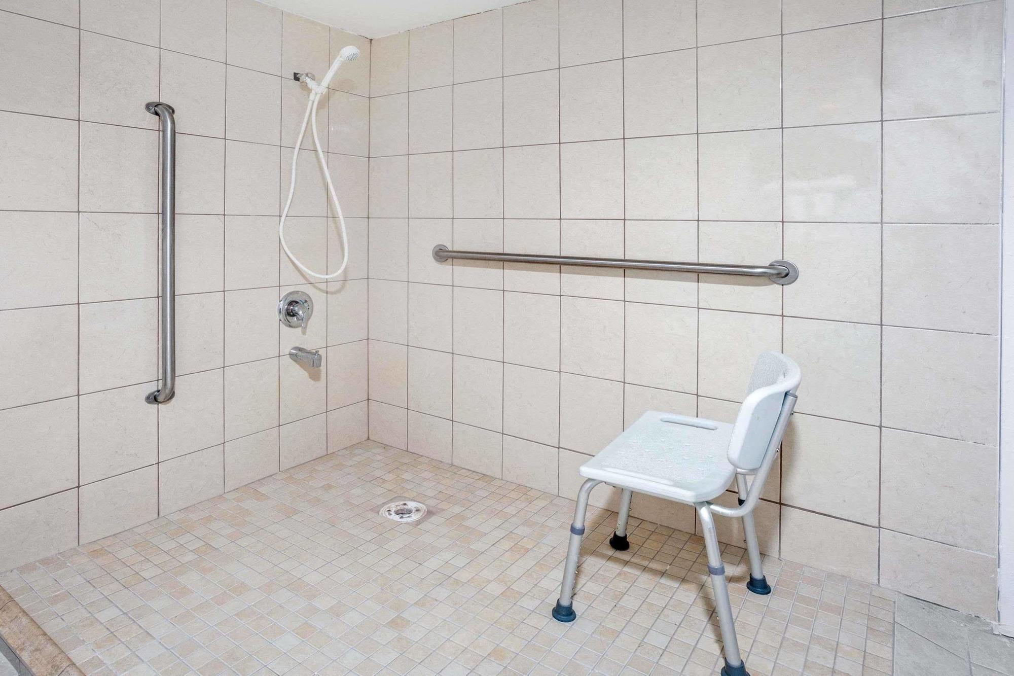 Adrian Inn Ngoại thất bức ảnh